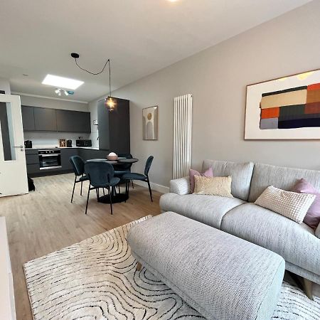 더블린 Sutcliffe House 아파트 외부 사진
